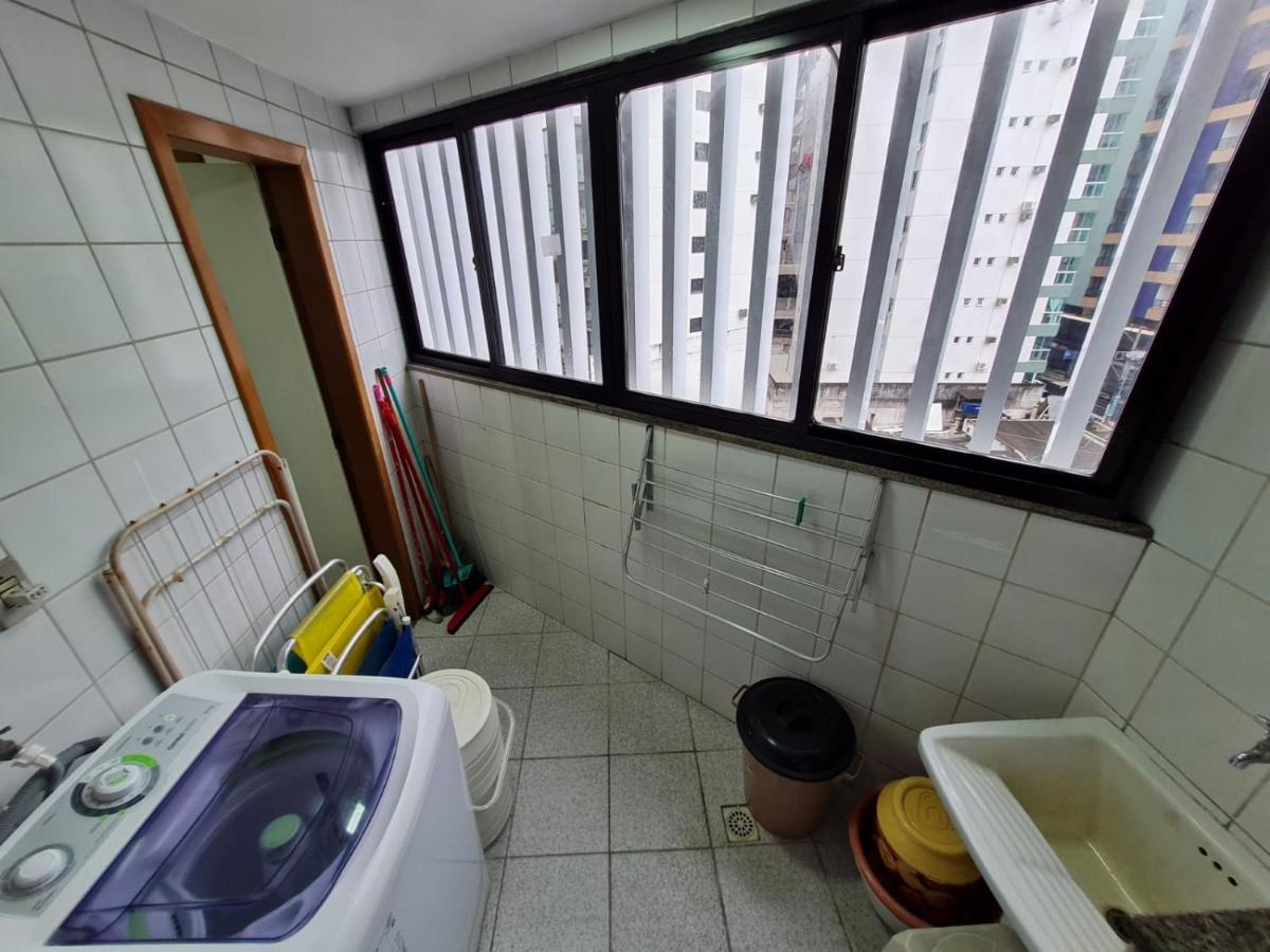 Apt Encantador Centro Guarapari, Completo, 50 M Da Praia Luaran gambar