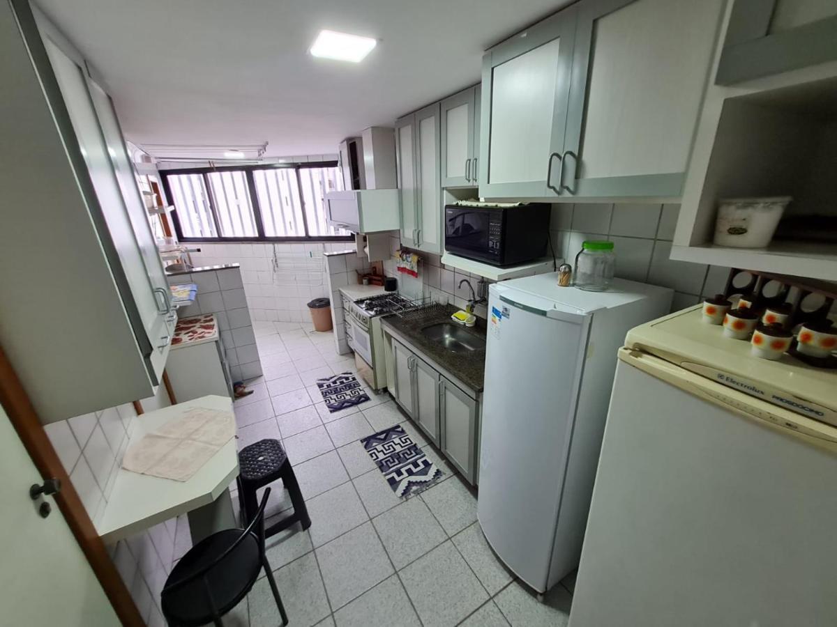 Apt Encantador Centro Guarapari, Completo, 50 M Da Praia Luaran gambar