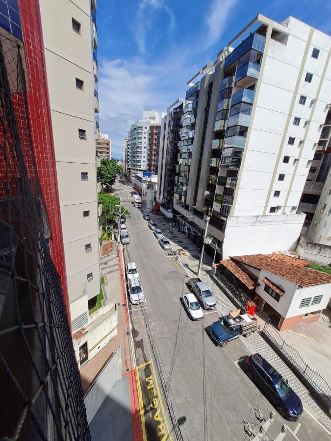 Apt Encantador Centro Guarapari, Completo, 50 M Da Praia Luaran gambar
