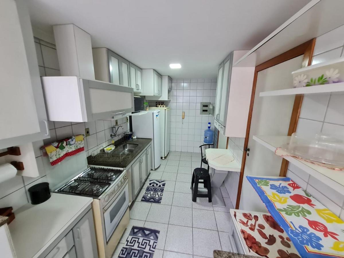 Apt Encantador Centro Guarapari, Completo, 50 M Da Praia Luaran gambar