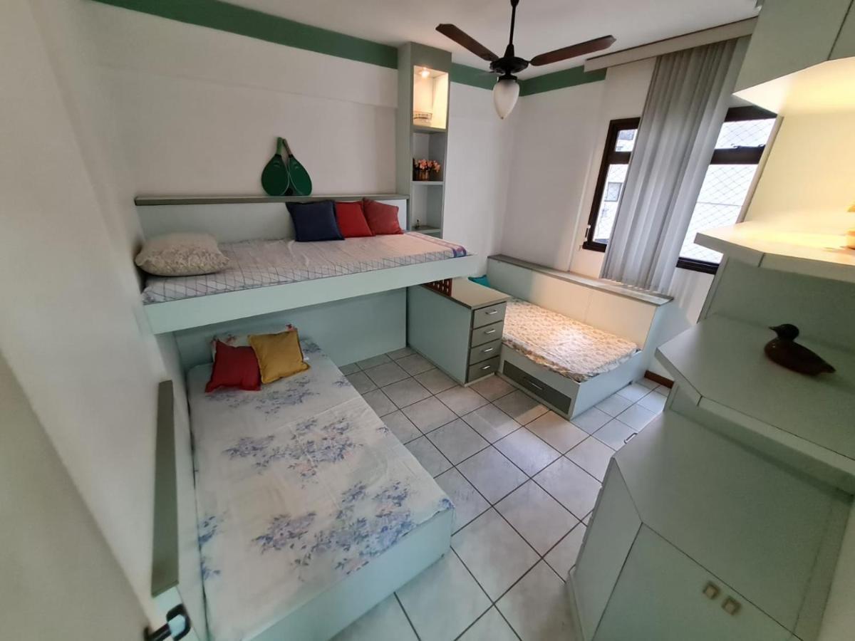Apt Encantador Centro Guarapari, Completo, 50 M Da Praia Luaran gambar